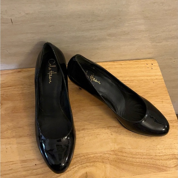 Cole Haan Air Chelsea High Pump Patent Leather, black - Picture 6 of 10